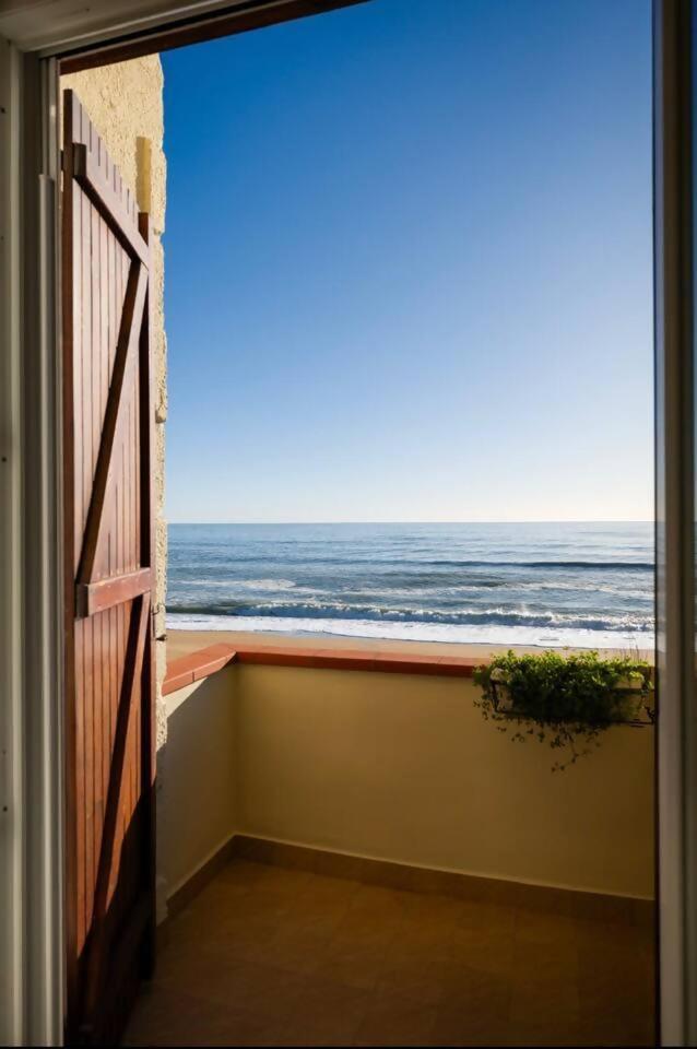 Casamare Una Casa Sulla Spiaggia Nelle Marche Vila Porto Potenza Picena Exterior foto